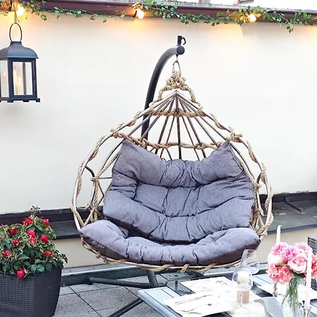 Unique Location With Hot-tub, Terrace And Garden Villa Prague