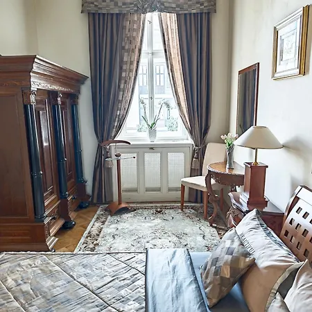Villa Unique Location With Hot-tub, Terrace And Garden *