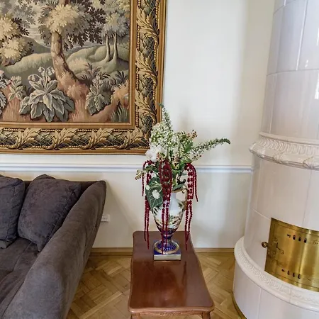 Historical Center Art With Hot-tub, Terrace And Garden Villa Prague