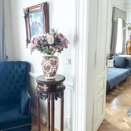 Villa Unique Location With Hot-tub, Terrace And Garden *