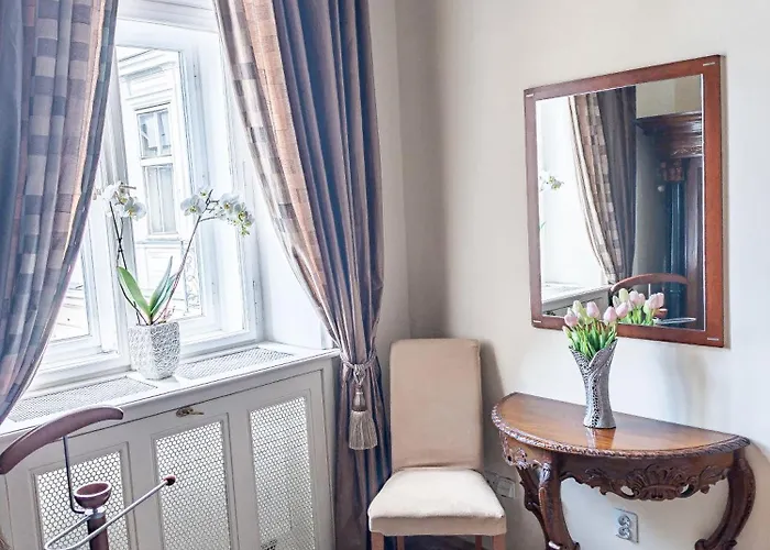 Unique Location With Hot-tub, Terrace And Garden Prag