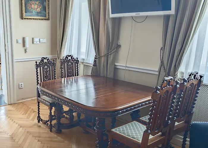 Villa Unique Location With Hot-tub, Terrace And Garden